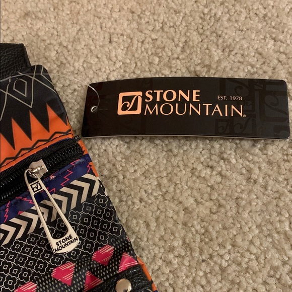 Stone Mountain Vibrant Patterned Shoulder/Crossbody Bag - NWT - Picture 12 of 16
